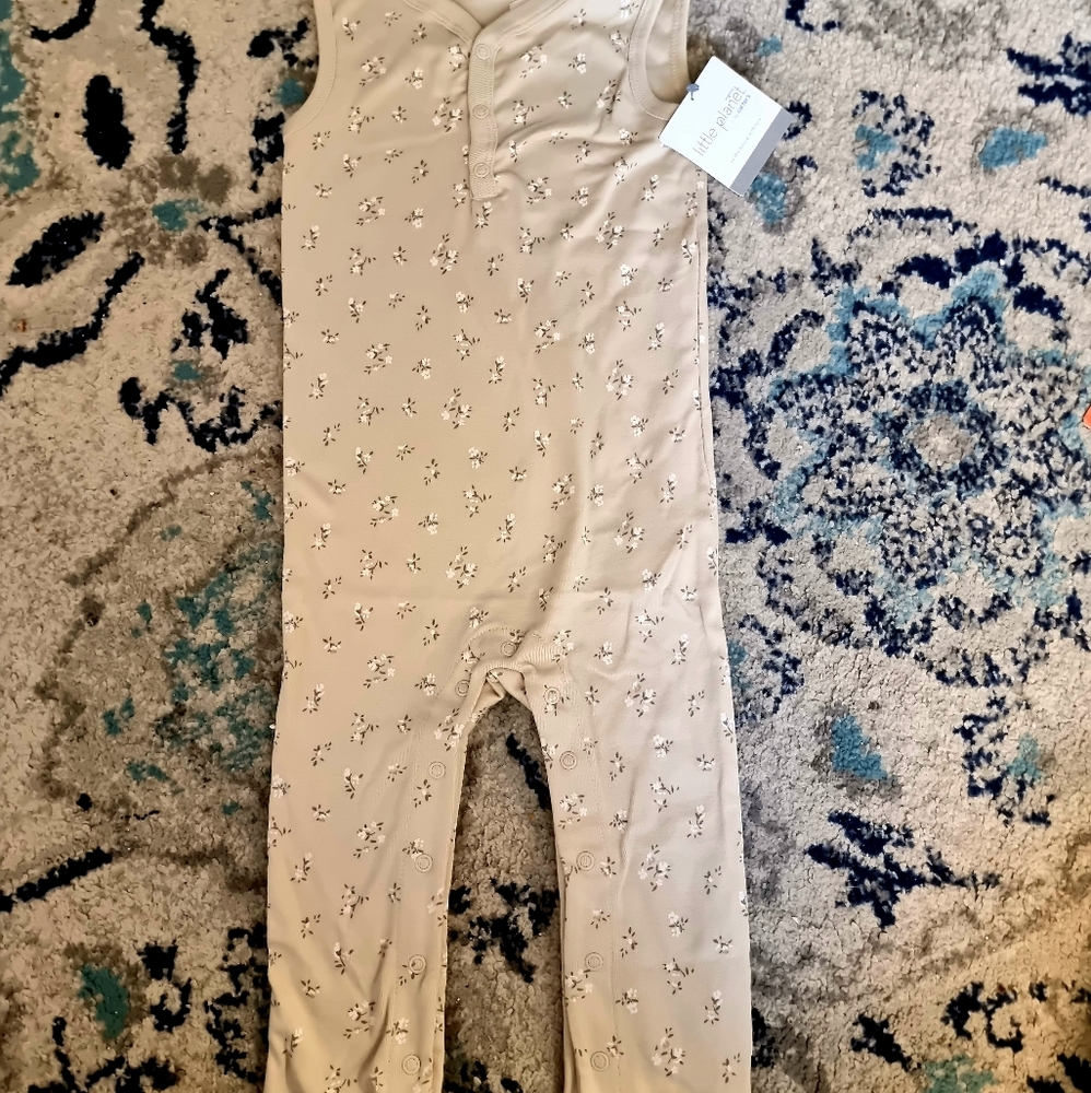 Little Planet 24m romper new with tags